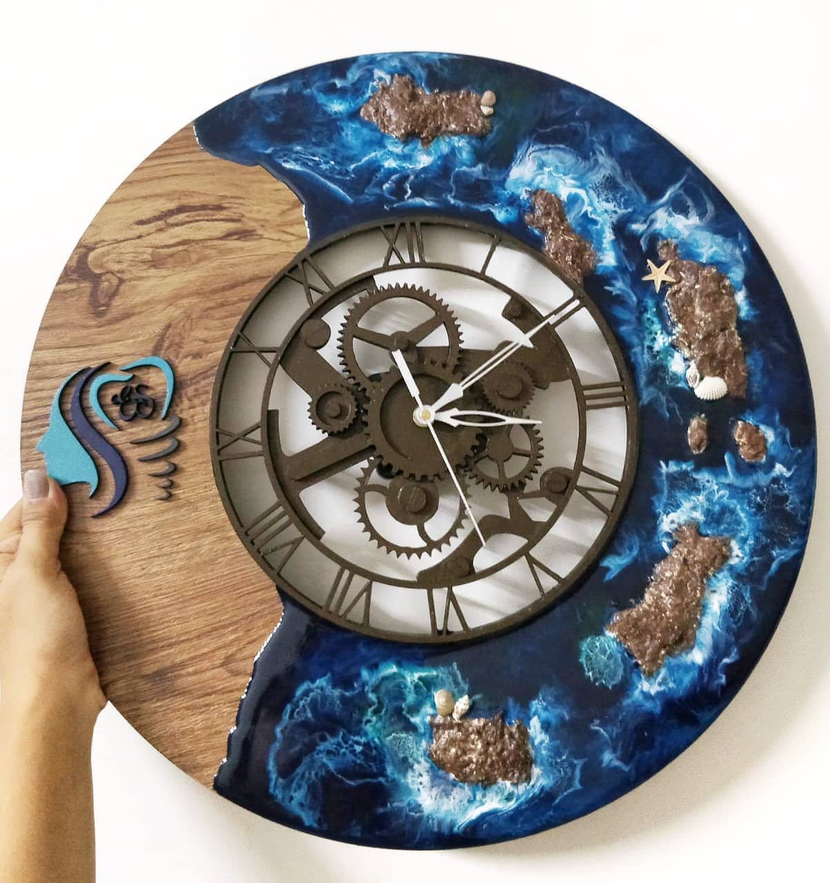 Ocean gear wall clock